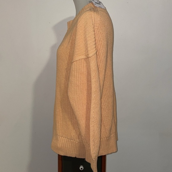 NWT American Eagle Outfitters Crew Neck Cardigan. Oversized Size Medium. - Picture 12 of 13